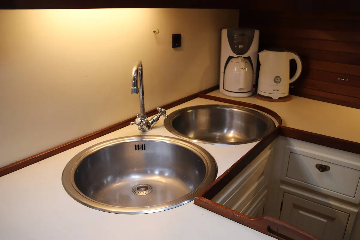 Lunstroo Schooner 108