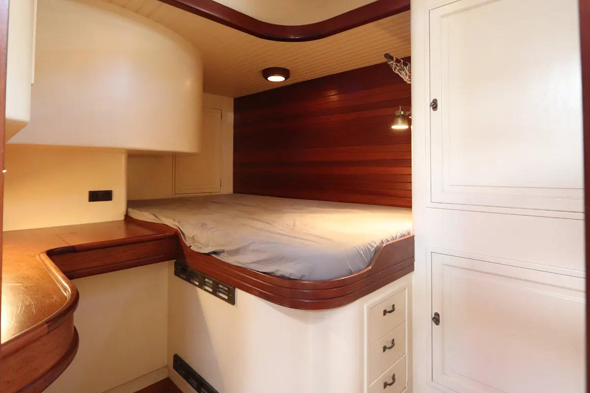 Lunstroo Schooner 74