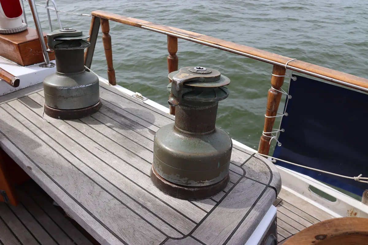 Lunstroo Schooner 23