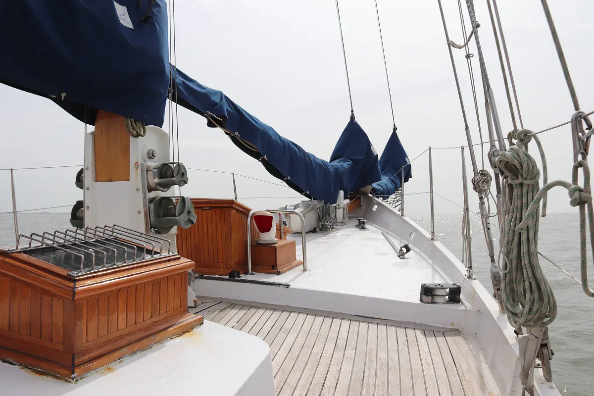 Lunstroo Schooner 29