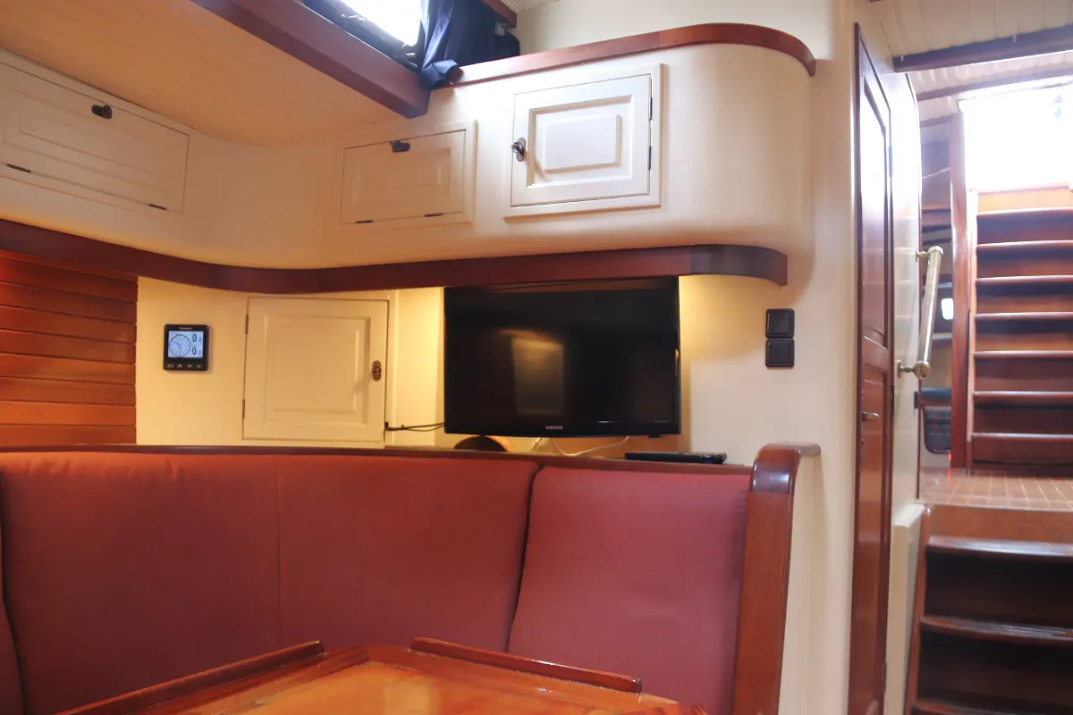 Lunstroo Schooner 106