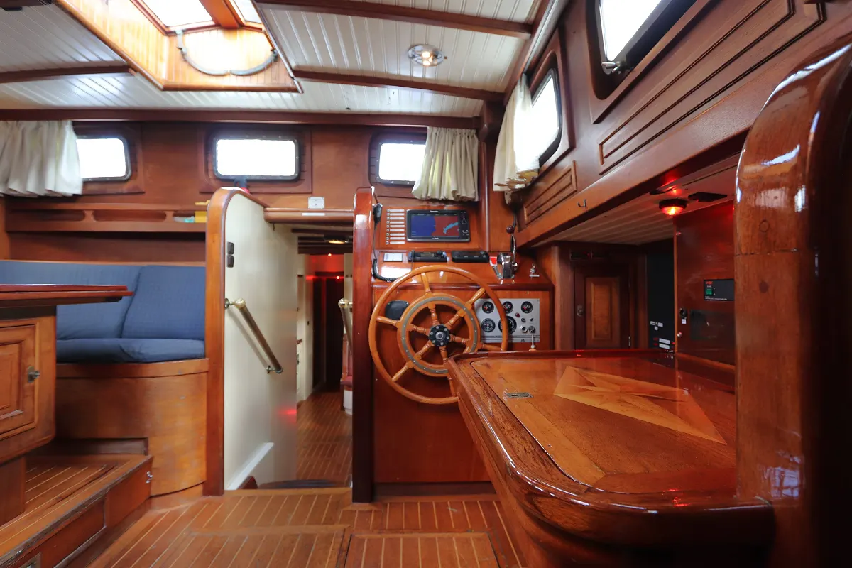 Lunstroo Schooner 87