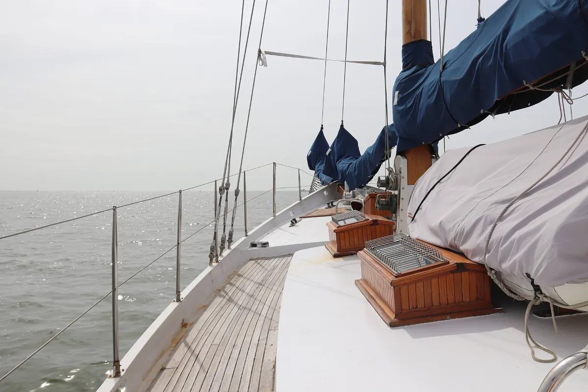 Lunstroo Schooner 42