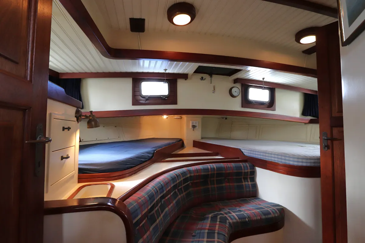 Lunstroo Schooner 98