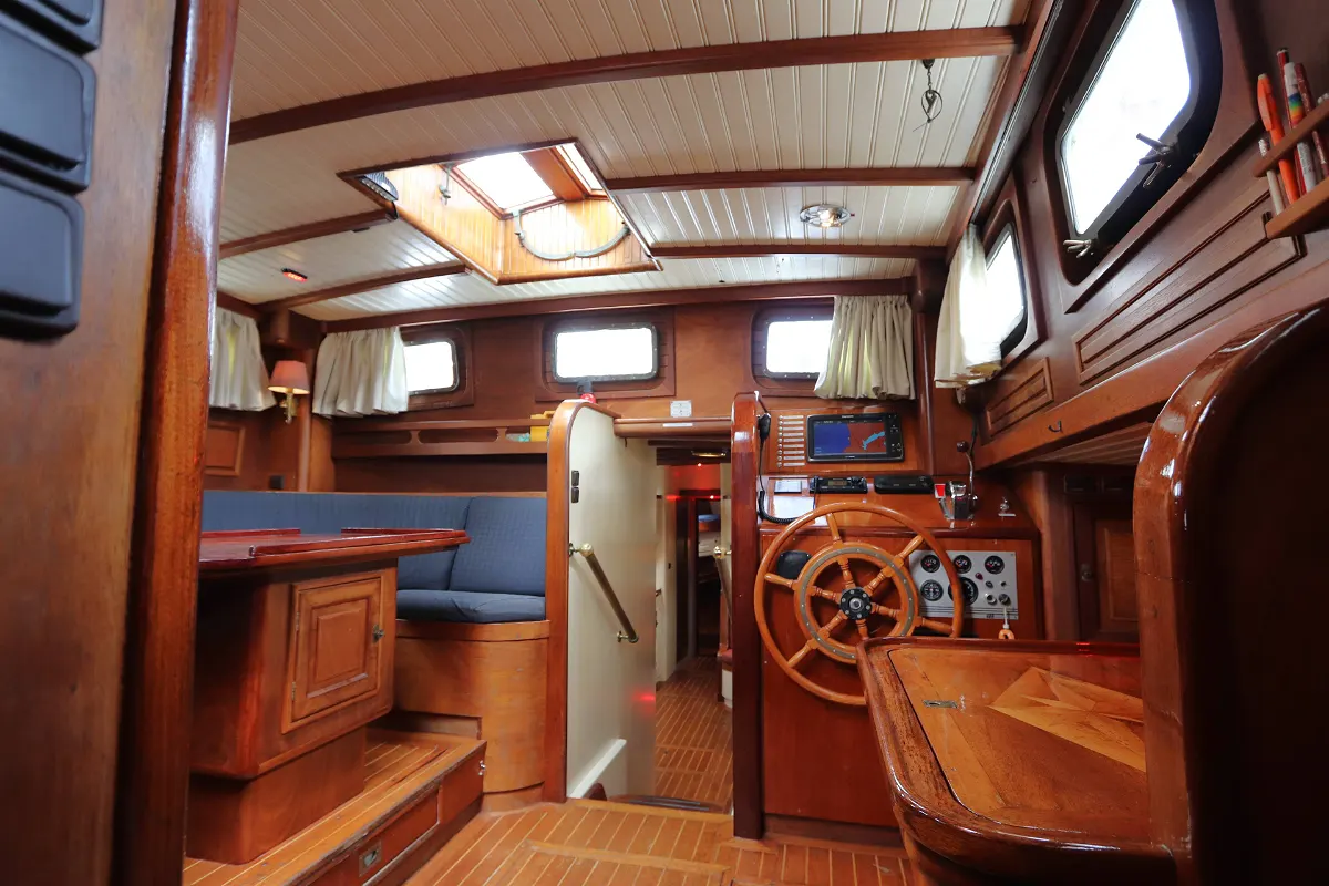 Lunstroo Schooner 100