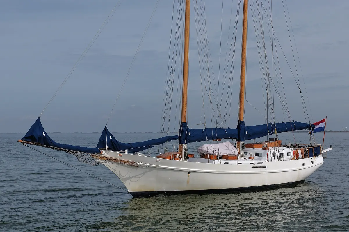Lunstroo Schooner 17