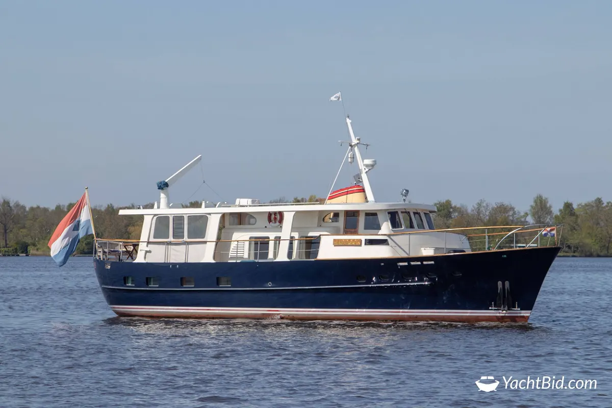 Feadship Canoe Stern ''Haddock'' 2