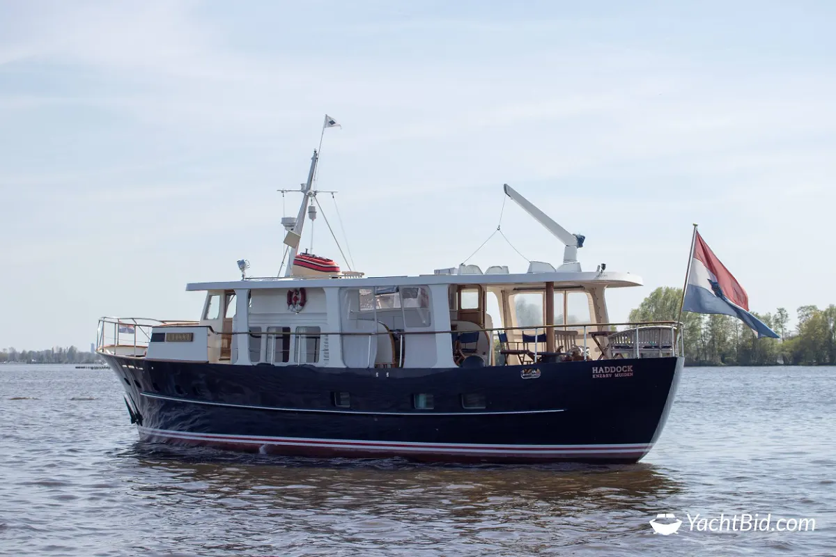 Feadship Canoe Stern ''Haddock'' 6