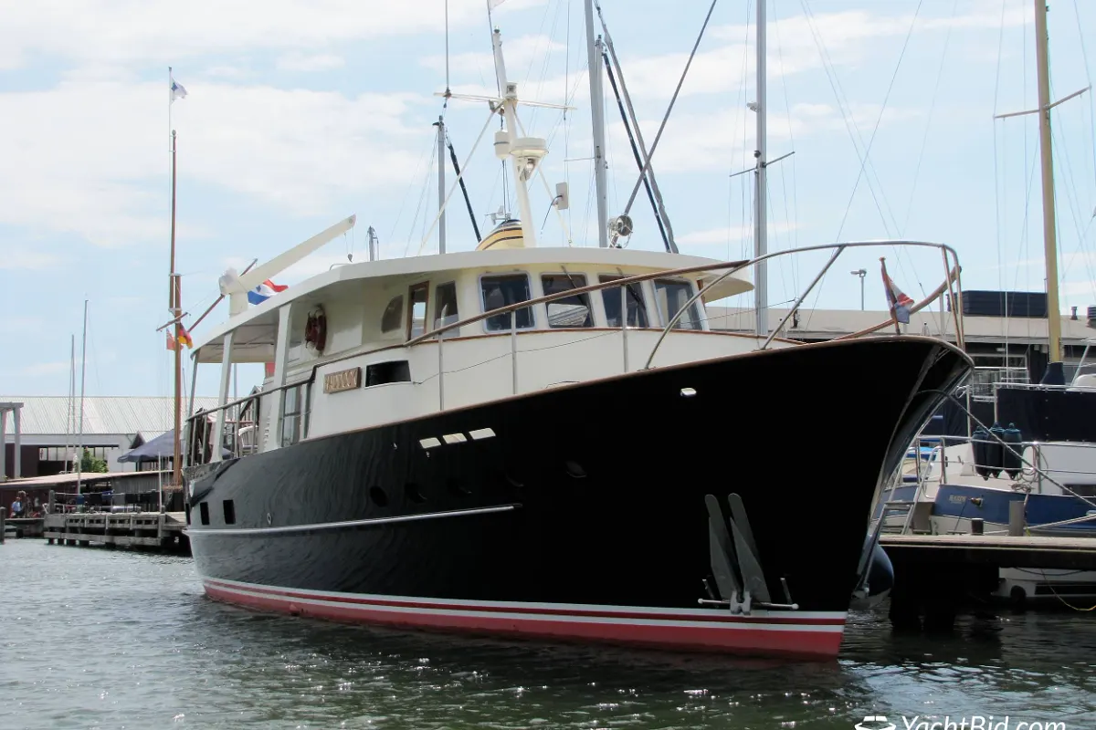 Feadship Canoe Stern ''Haddock'' 15