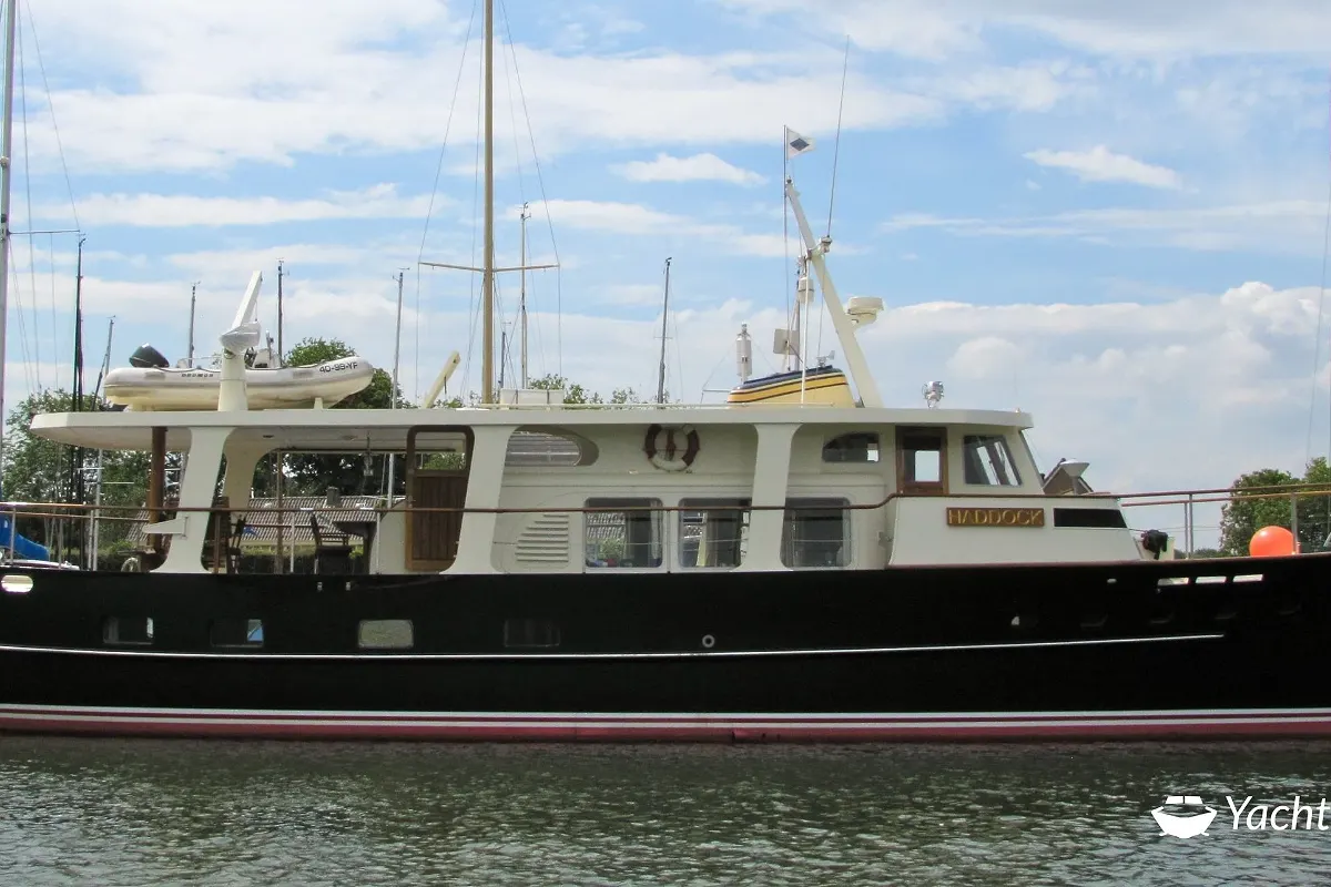 Feadship Canoe Stern ''Haddock'' 20