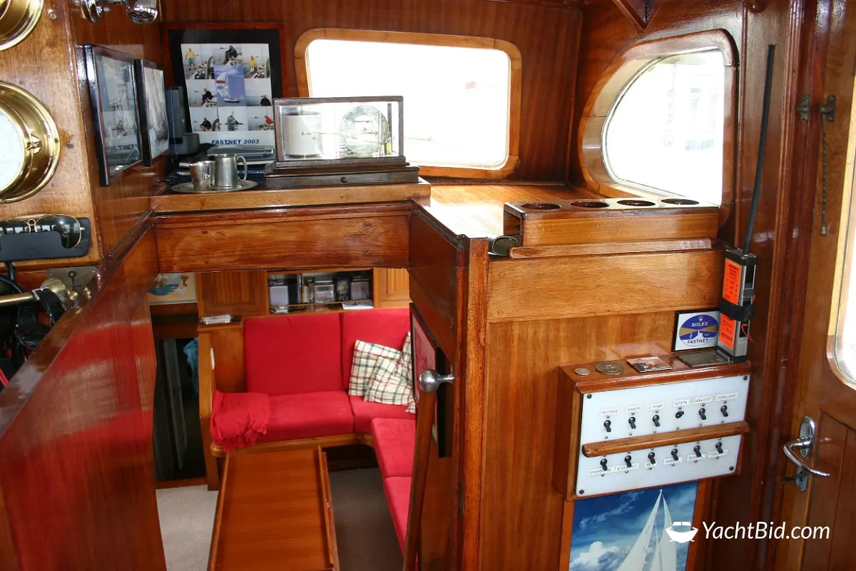 Feadship Canoe Stern ''Haddock'' 41