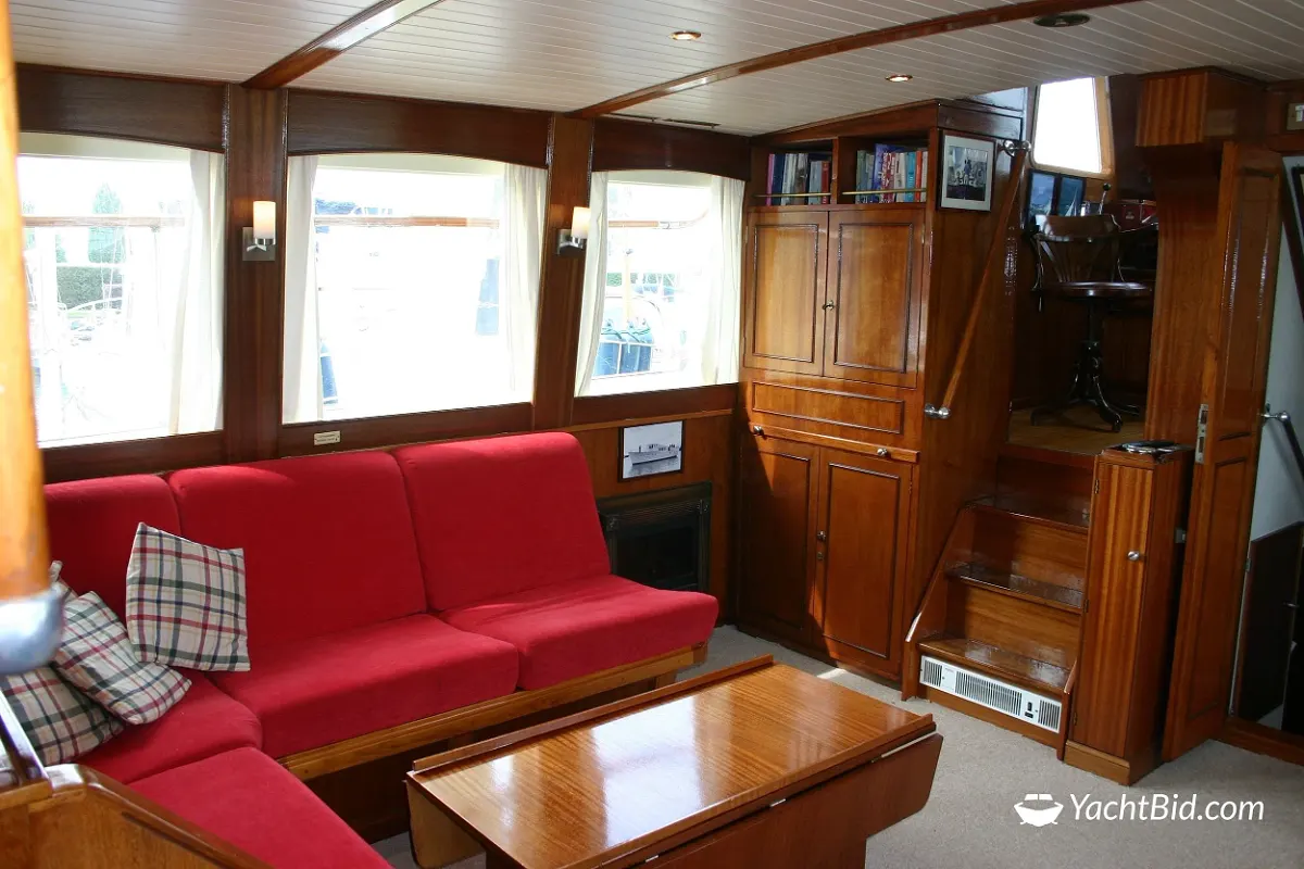Feadship Canoe Stern ''Haddock'' 42