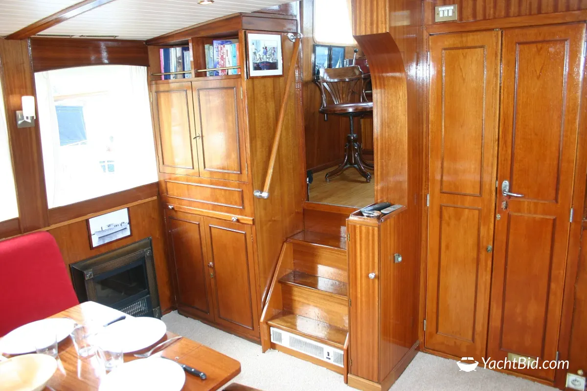 Feadship Canoe Stern ''Haddock'' 43