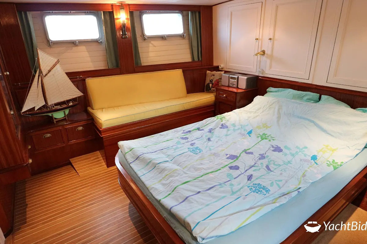 Feadship Canoe Stern ''Haddock'' 57