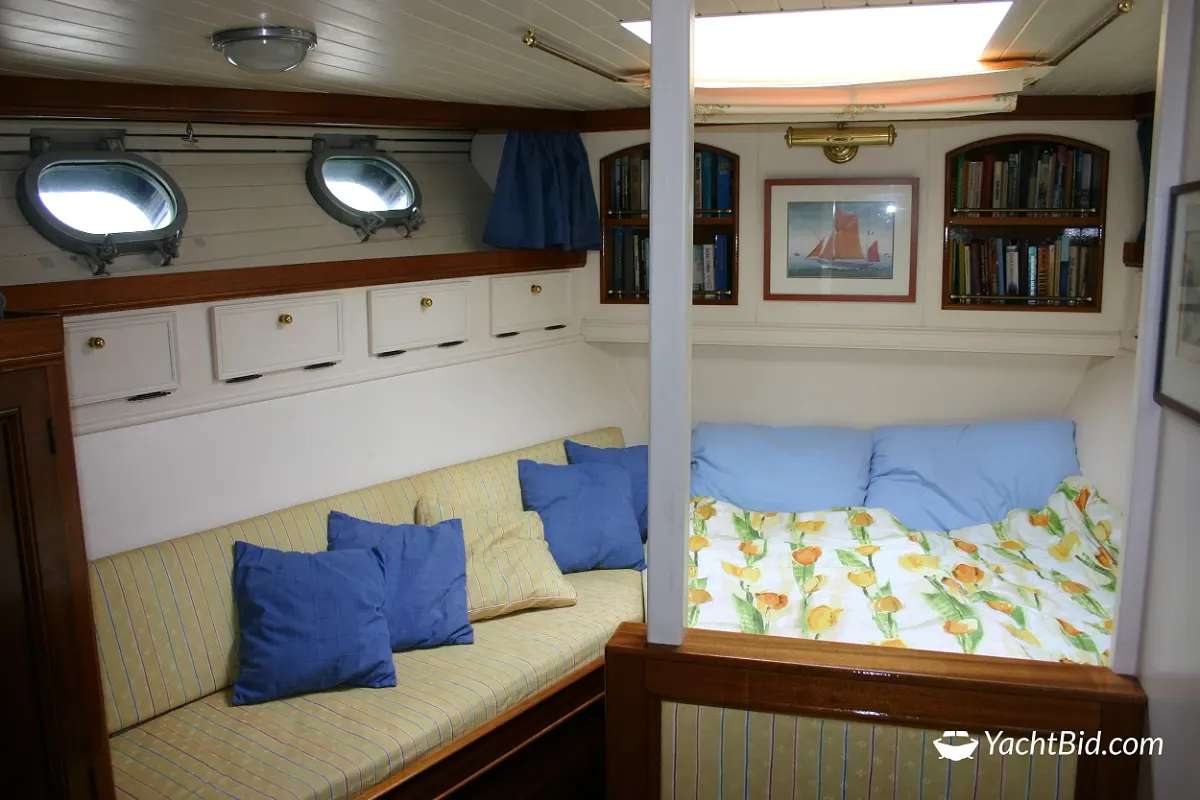 Feadship Canoe Stern ''Haddock'' 65