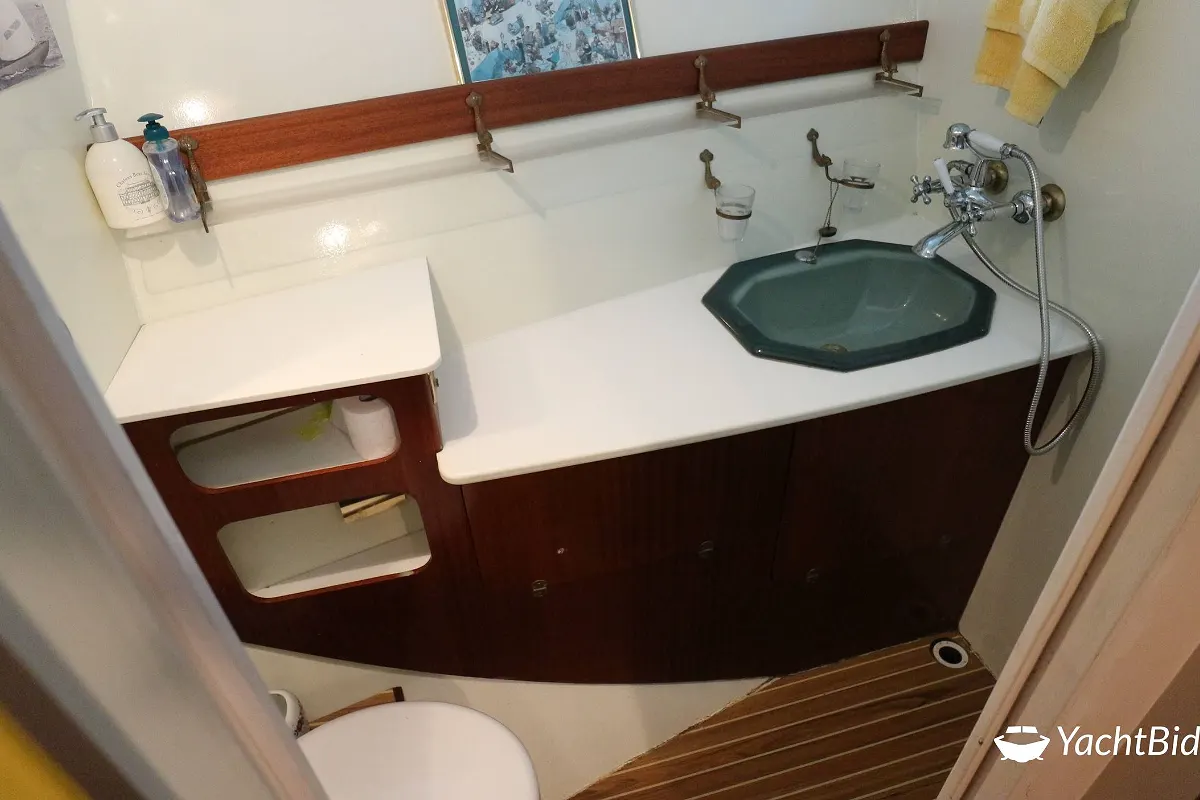 Feadship Canoe Stern ''Haddock'' 68