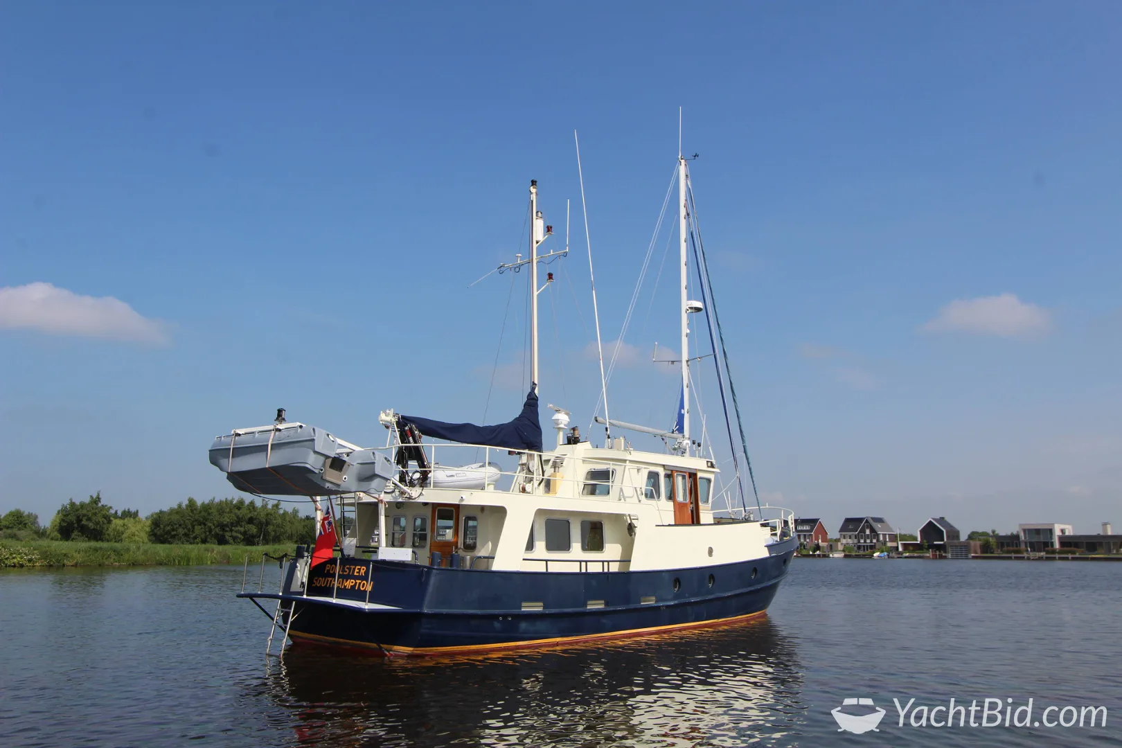 Bekebrede 1800 Explorer Trawler motorjacht – foto 4 – kavel bij YachtBid, Loosdrecht