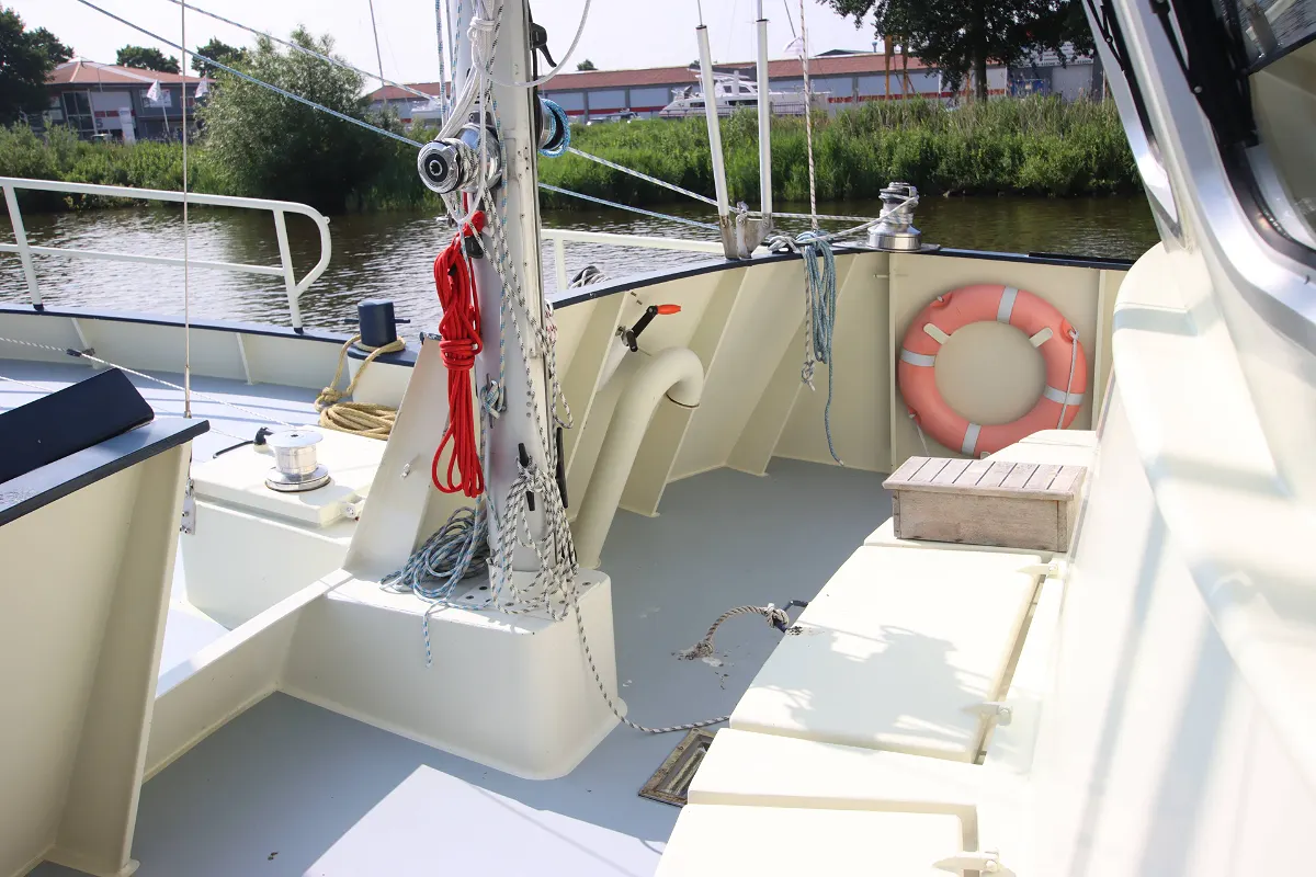 Bekebrede 1800 Explorer Trawler 12