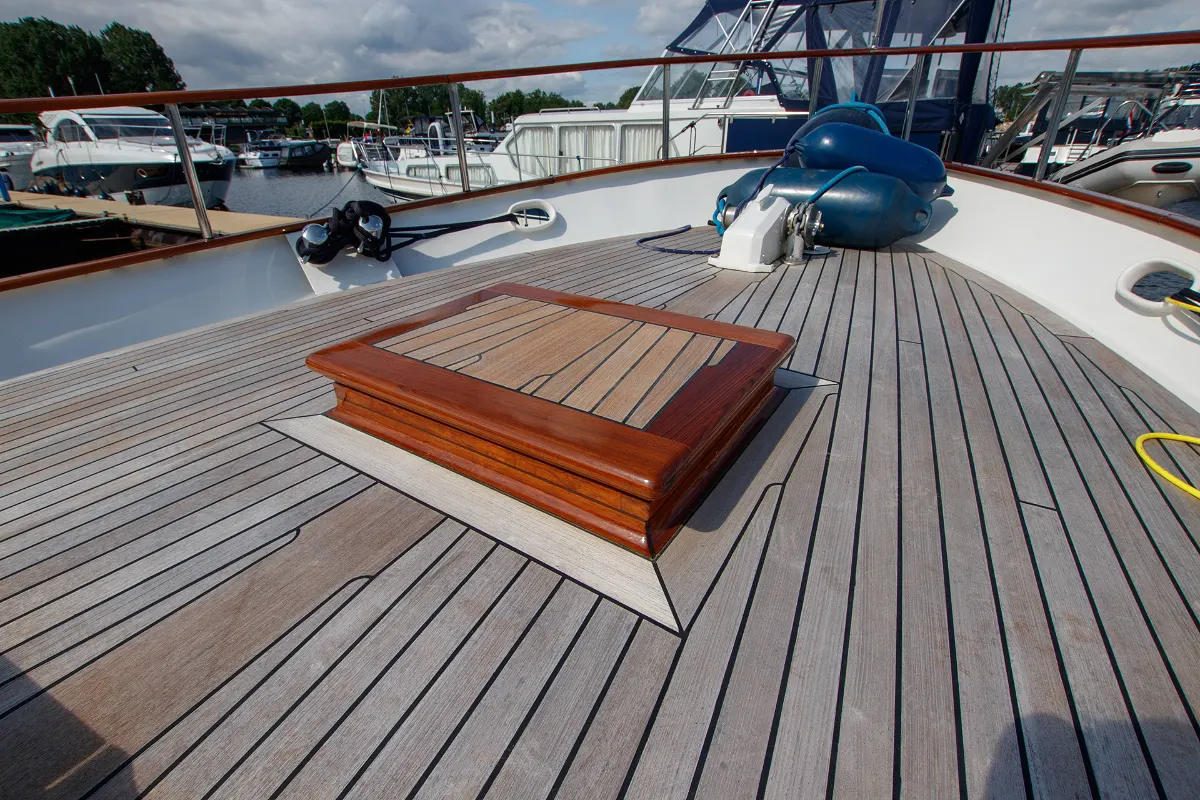 Classic Kok Canoe Stern 16.50 25