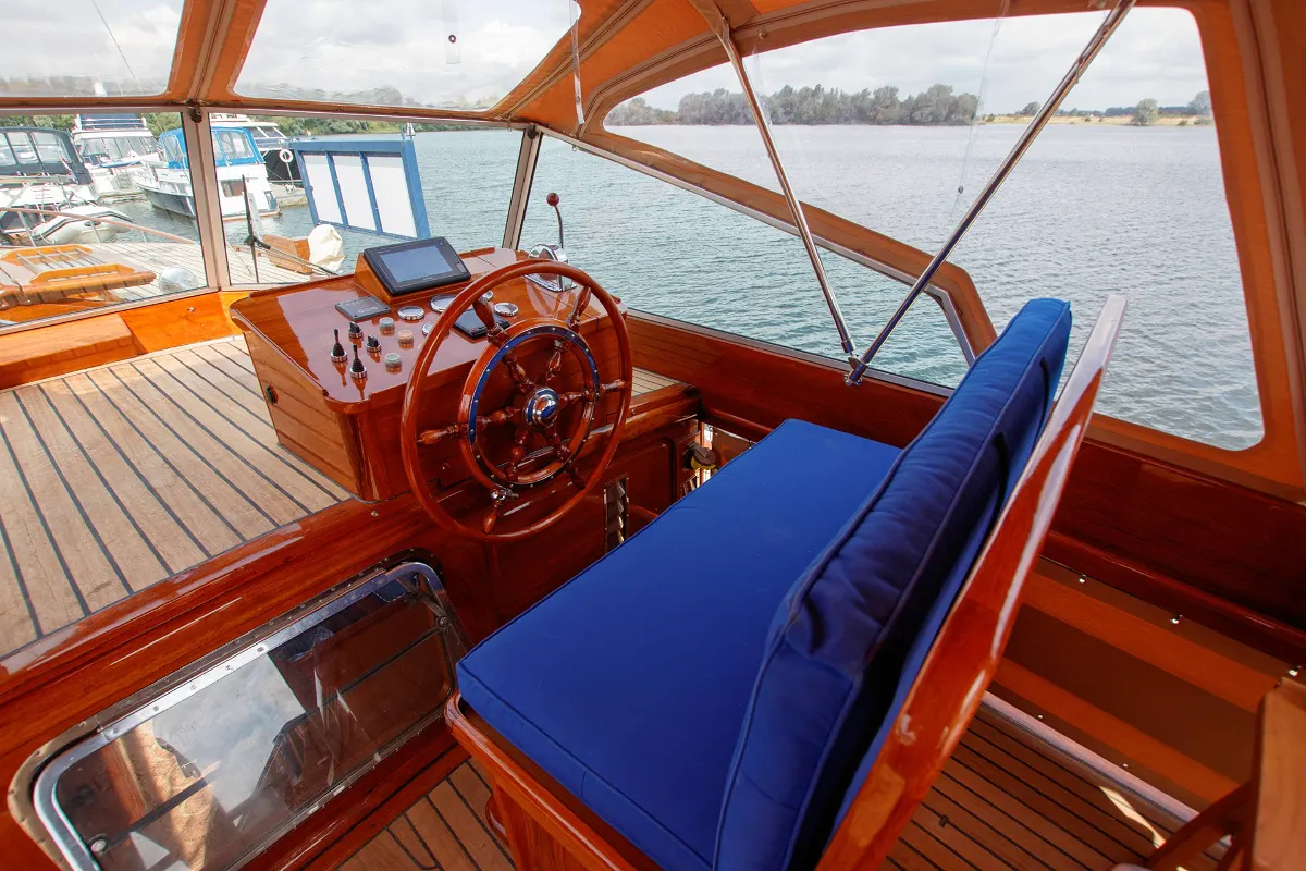 Classic Kok Canoe Stern 16.50 32