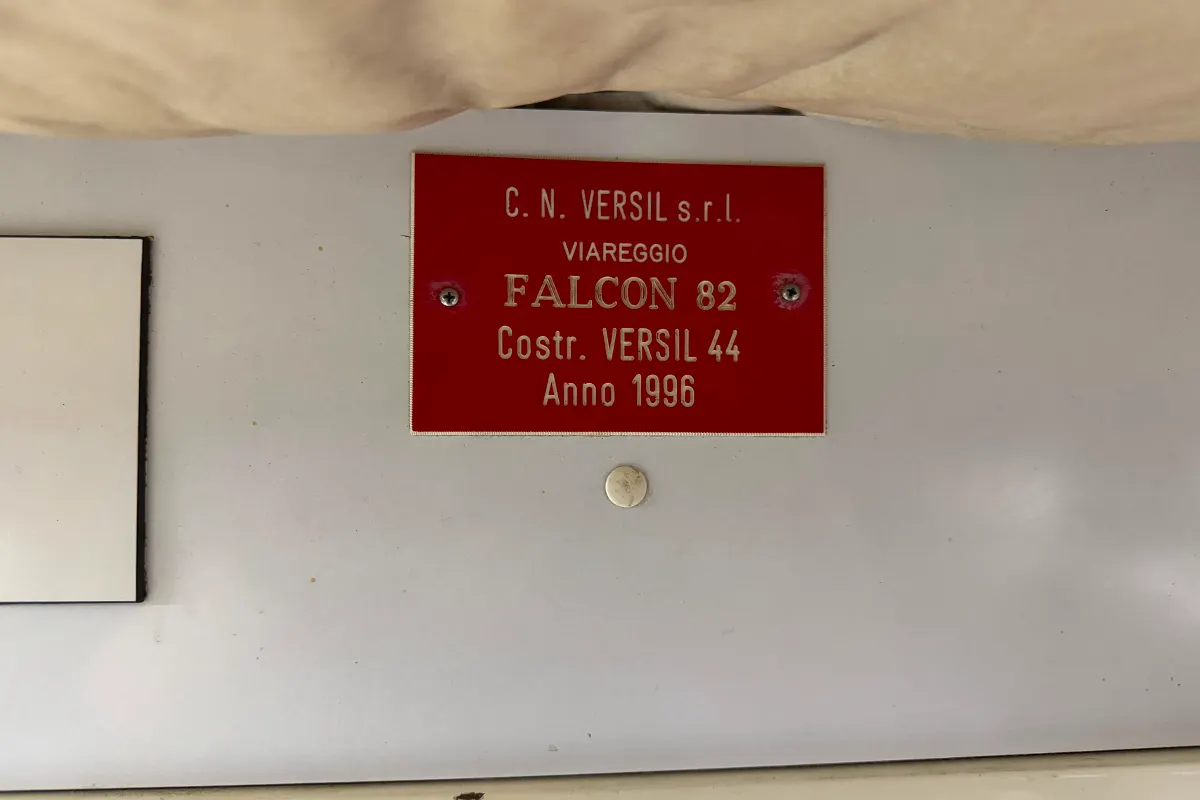 Falcon 82 85