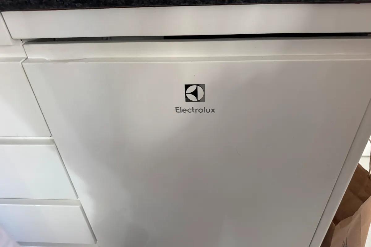 Falcon 82 56