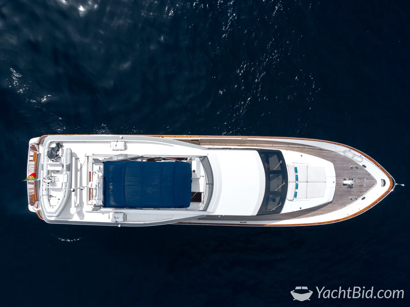 Falcon 82 motorjacht – foto 15 – kavel bij YachtBid, IGY Vieux-Port de Cannes
