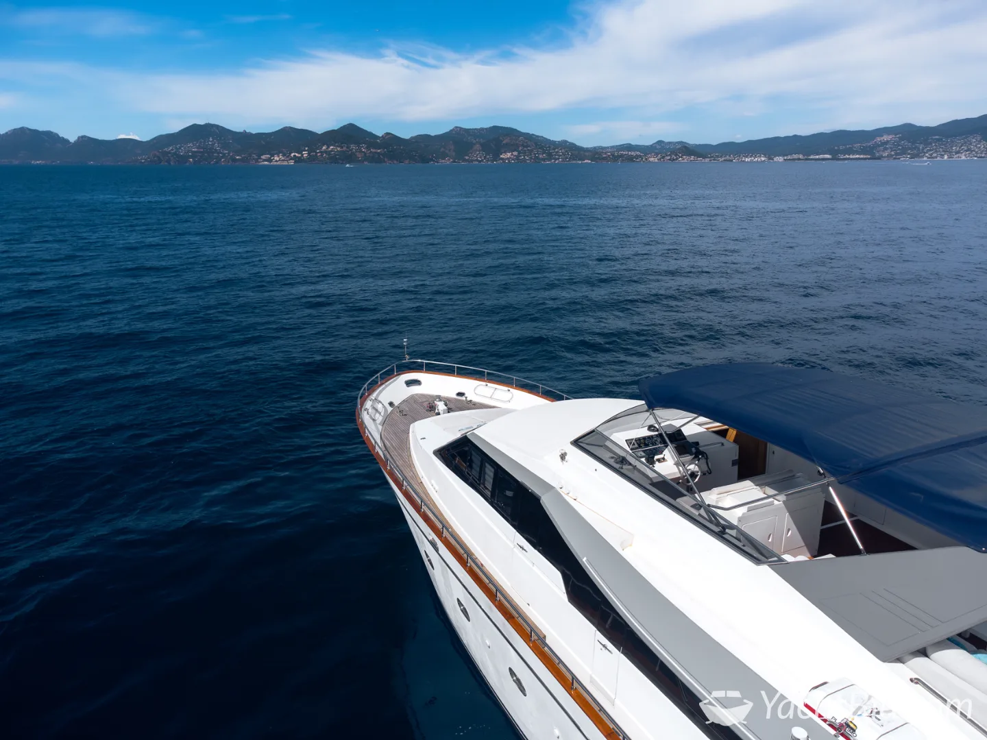 Falcon 82 motorjacht – foto 20 – kavel bij YachtBid, IGY Vieux-Port de Cannes