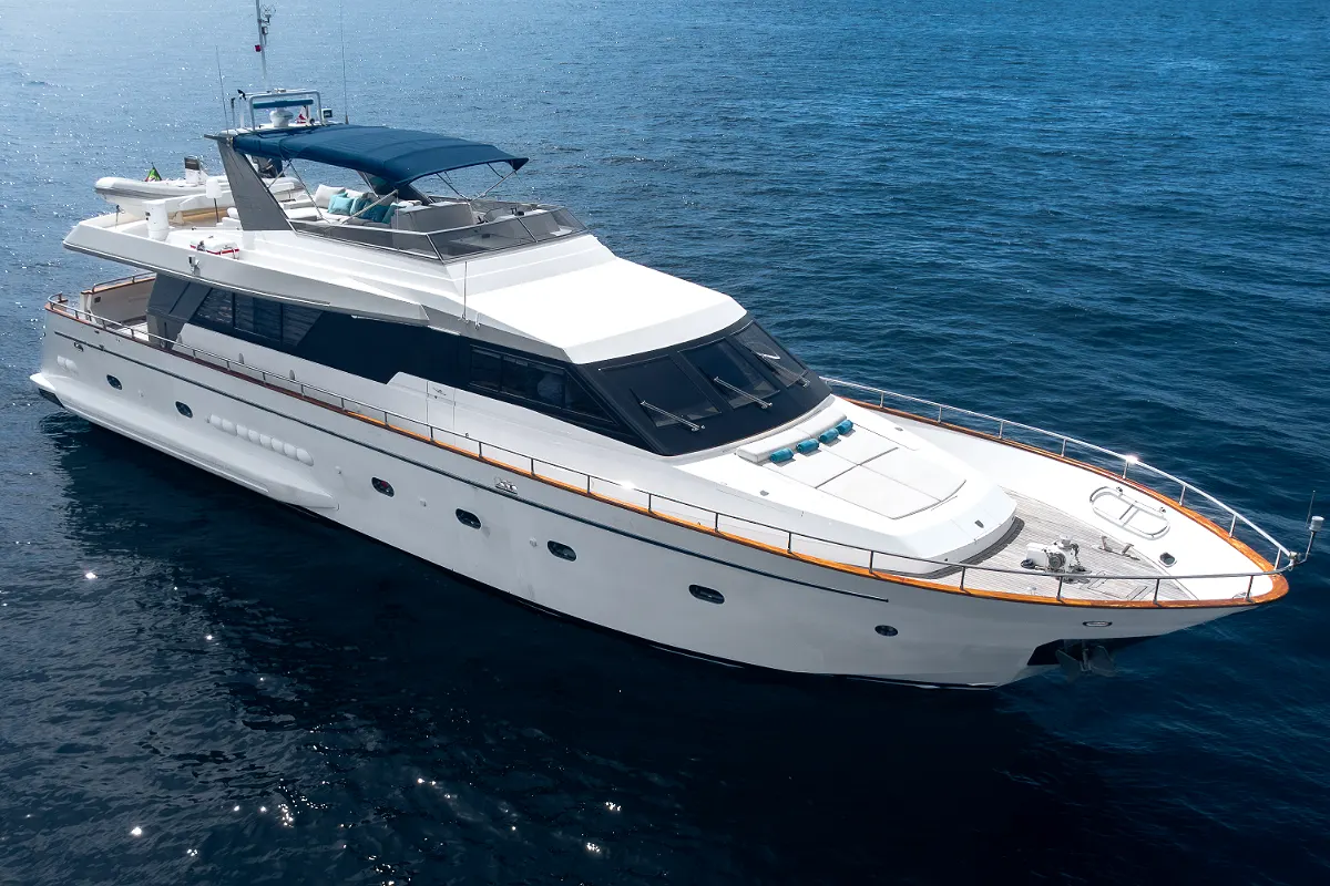 Falcon 82 6