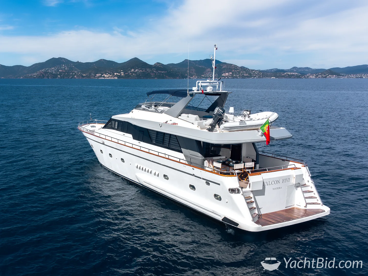 Falcon 82 motorjacht – foto 12 – kavel bij YachtBid, IGY Vieux-Port de Cannes