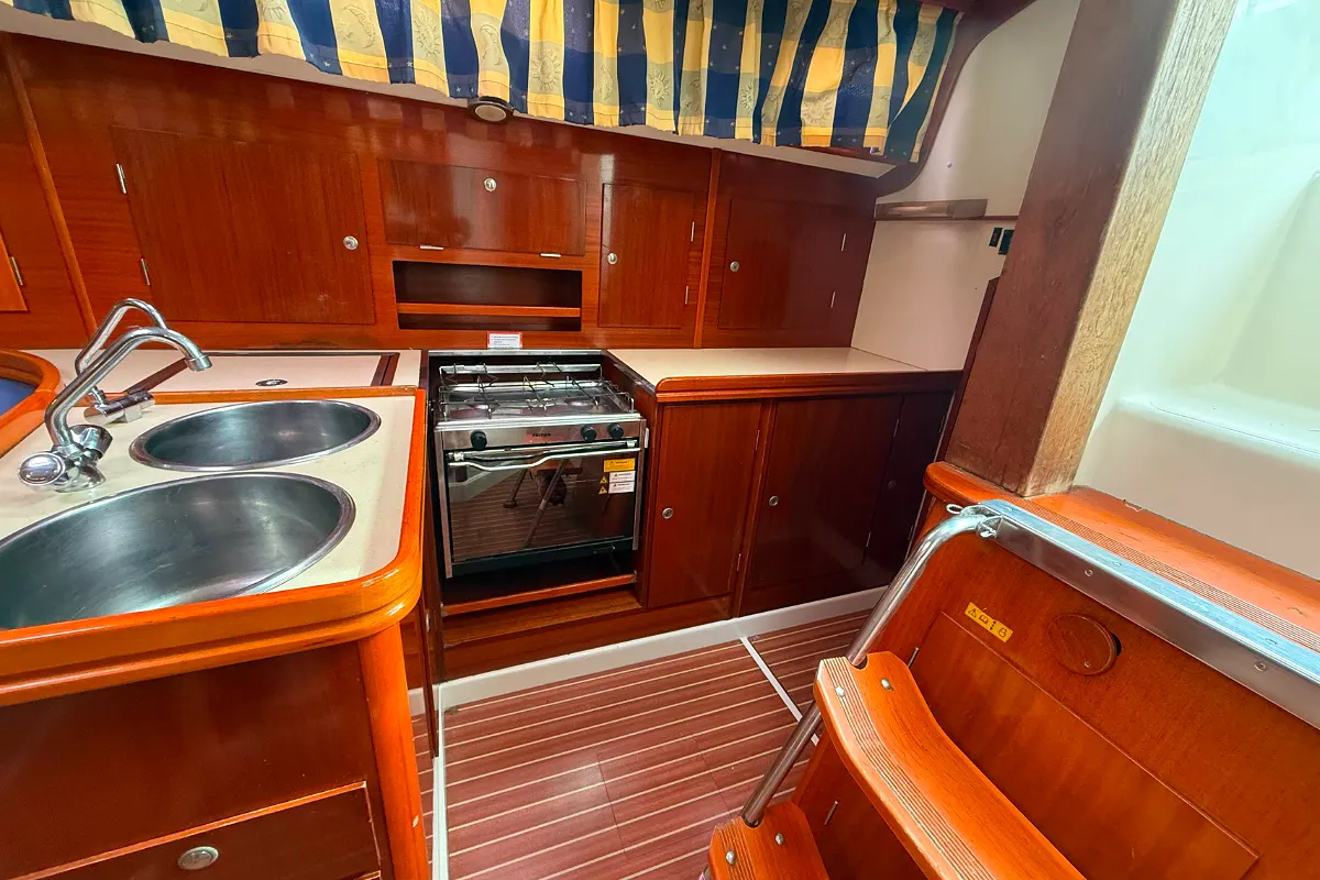 Hanse 371 43