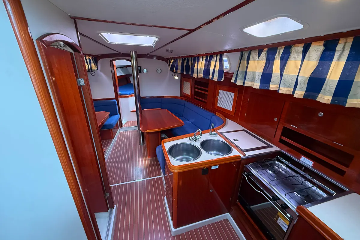 Hanse 371 40