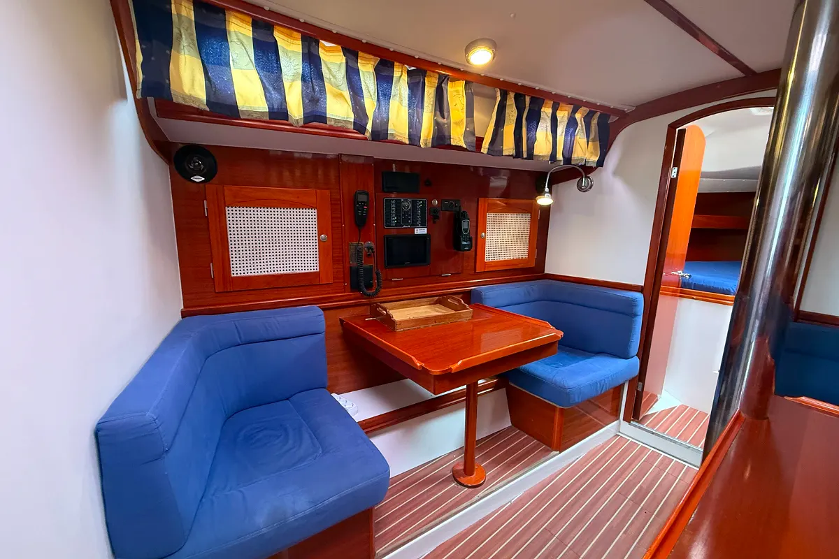 Hanse 371 37