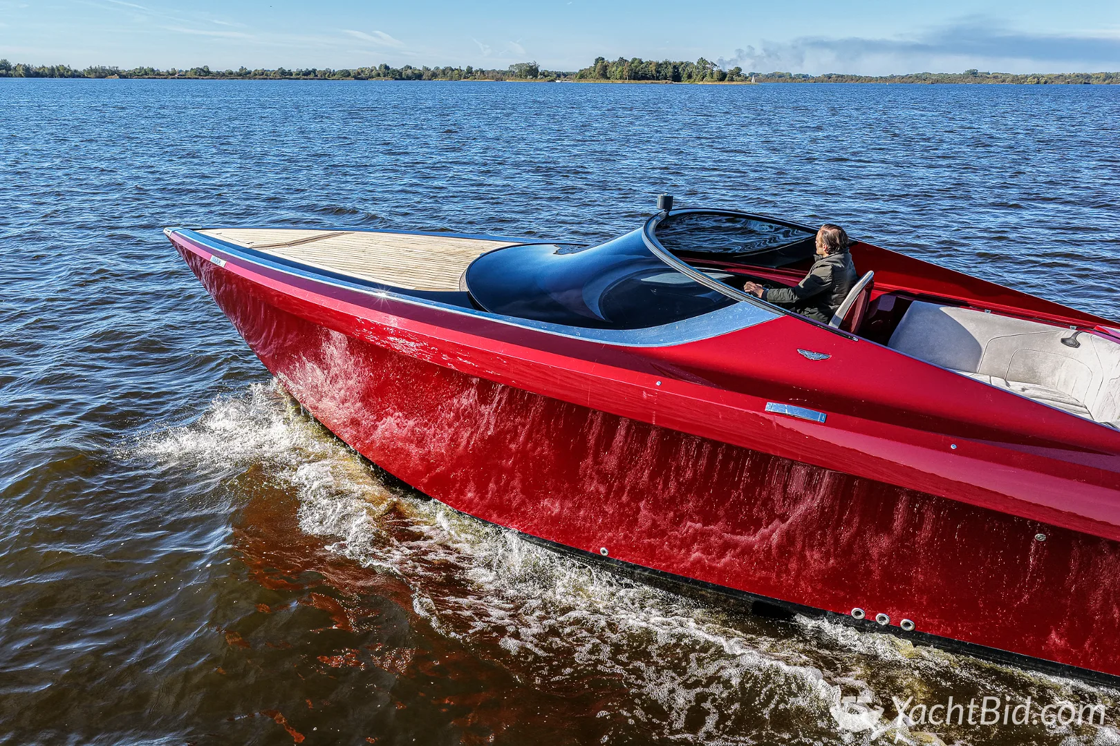 Aston Martin AM37 motorjacht – foto 12 – kavel bij YachtBid, Loosdrecht