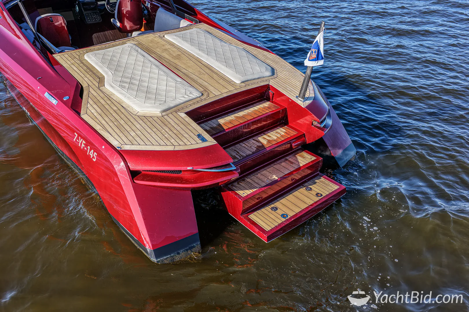Aston Martin AM37 motorjacht – foto 14 – kavel bij YachtBid, Loosdrecht