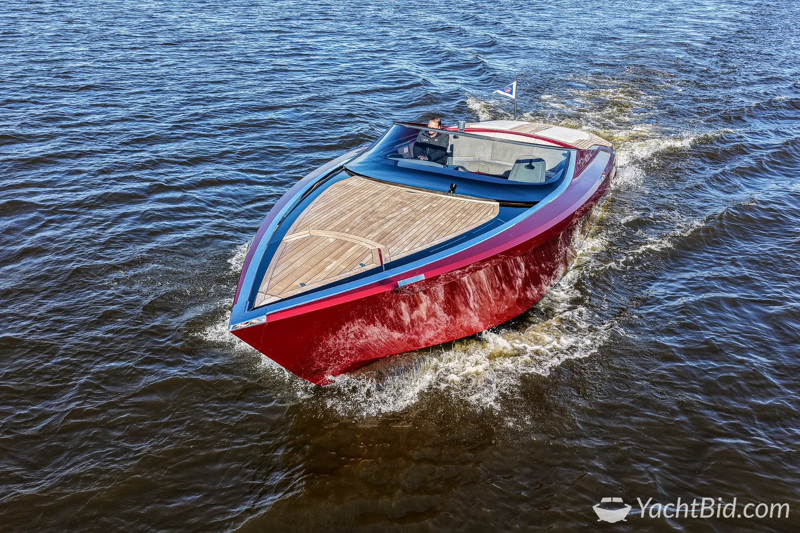 Aston Martin AM37 motorjacht – foto 7 – kavel bij YachtBid, Loosdrecht