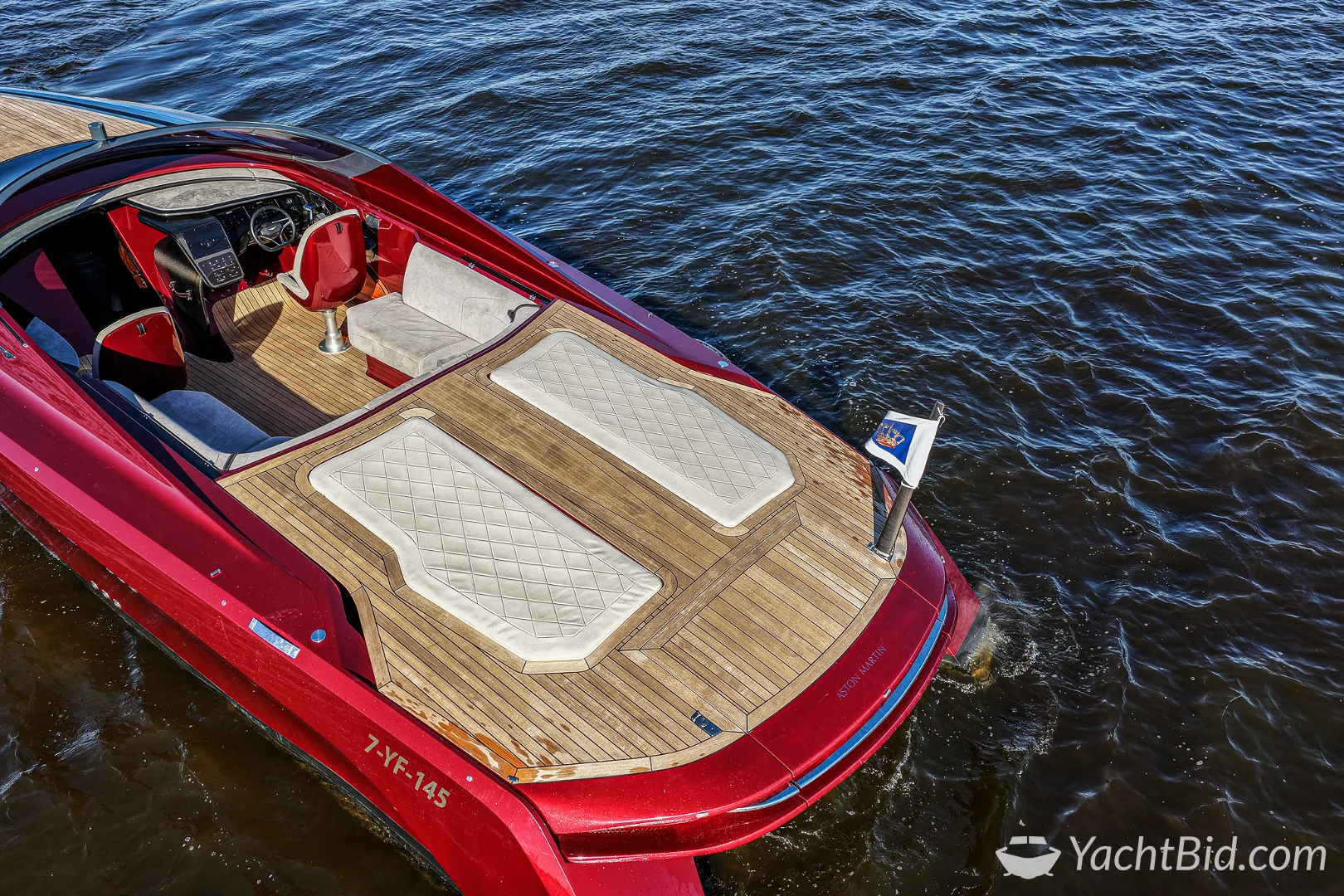 Aston Martin AM37 motorjacht – foto 13 – kavel bij YachtBid, Loosdrecht