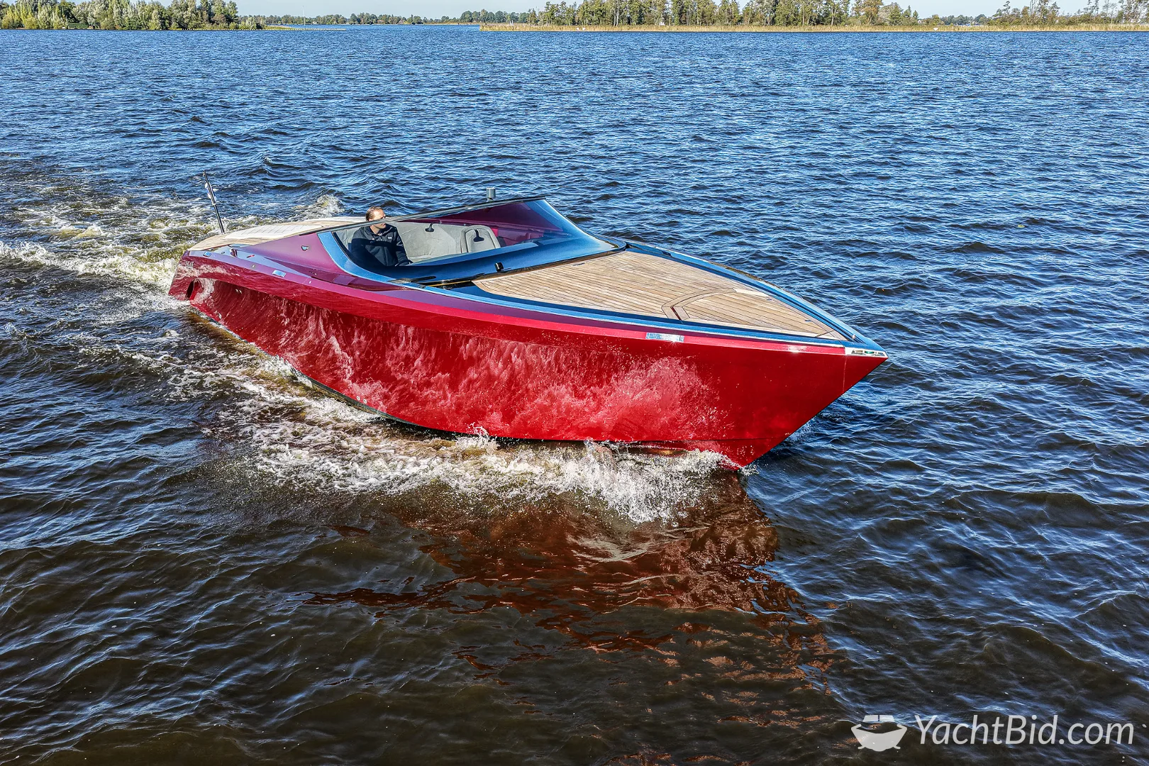 Aston Martin AM37 motorjacht – foto 20 – kavel bij YachtBid, Loosdrecht