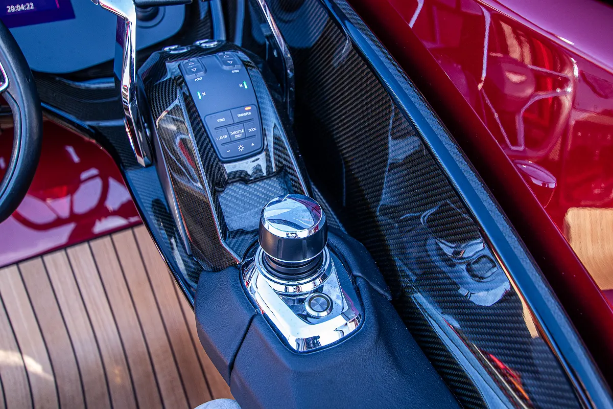 Aston Martin AM37 59