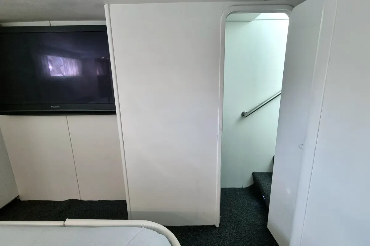 Falcon 71 73