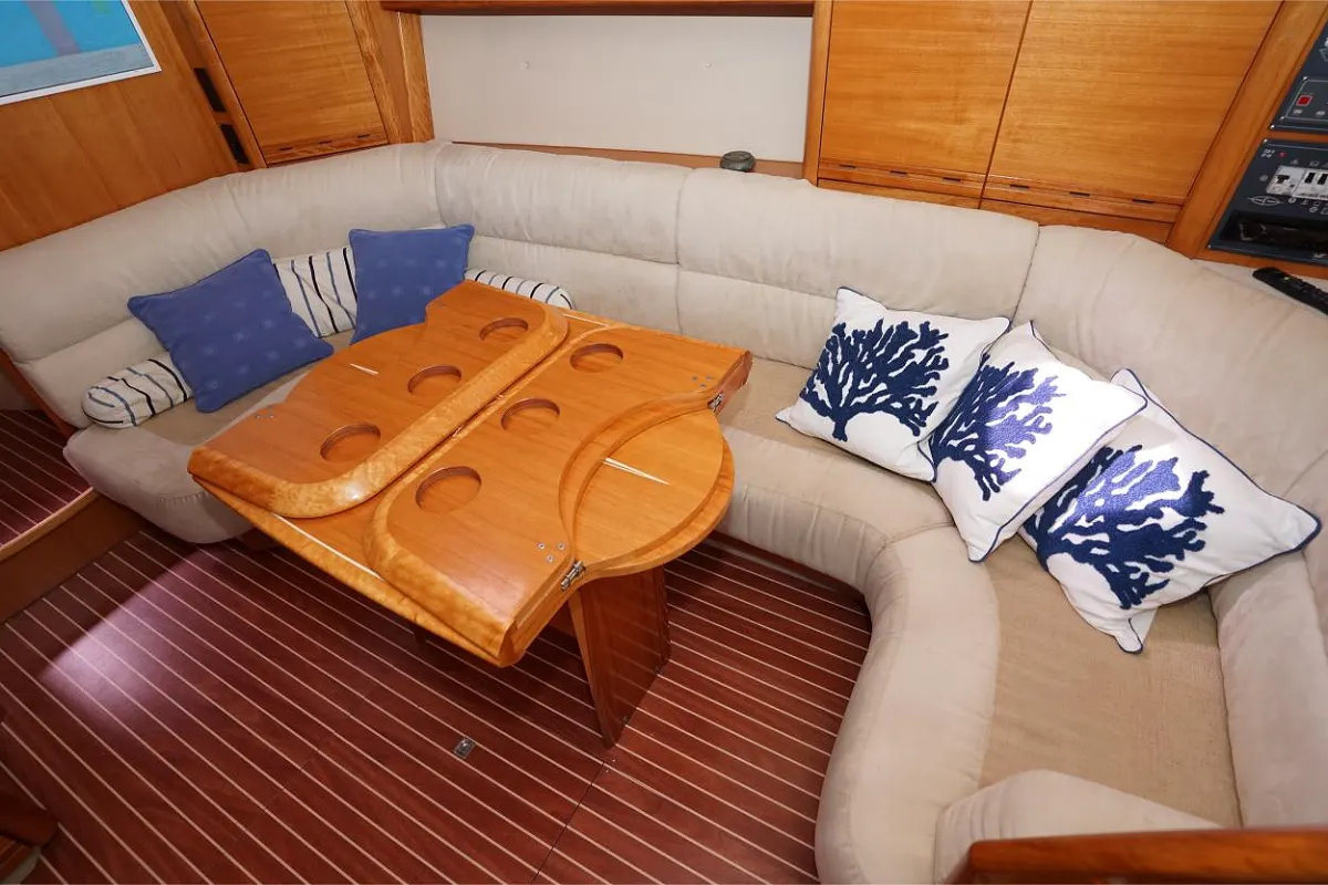 Bavaria 42 HT 22