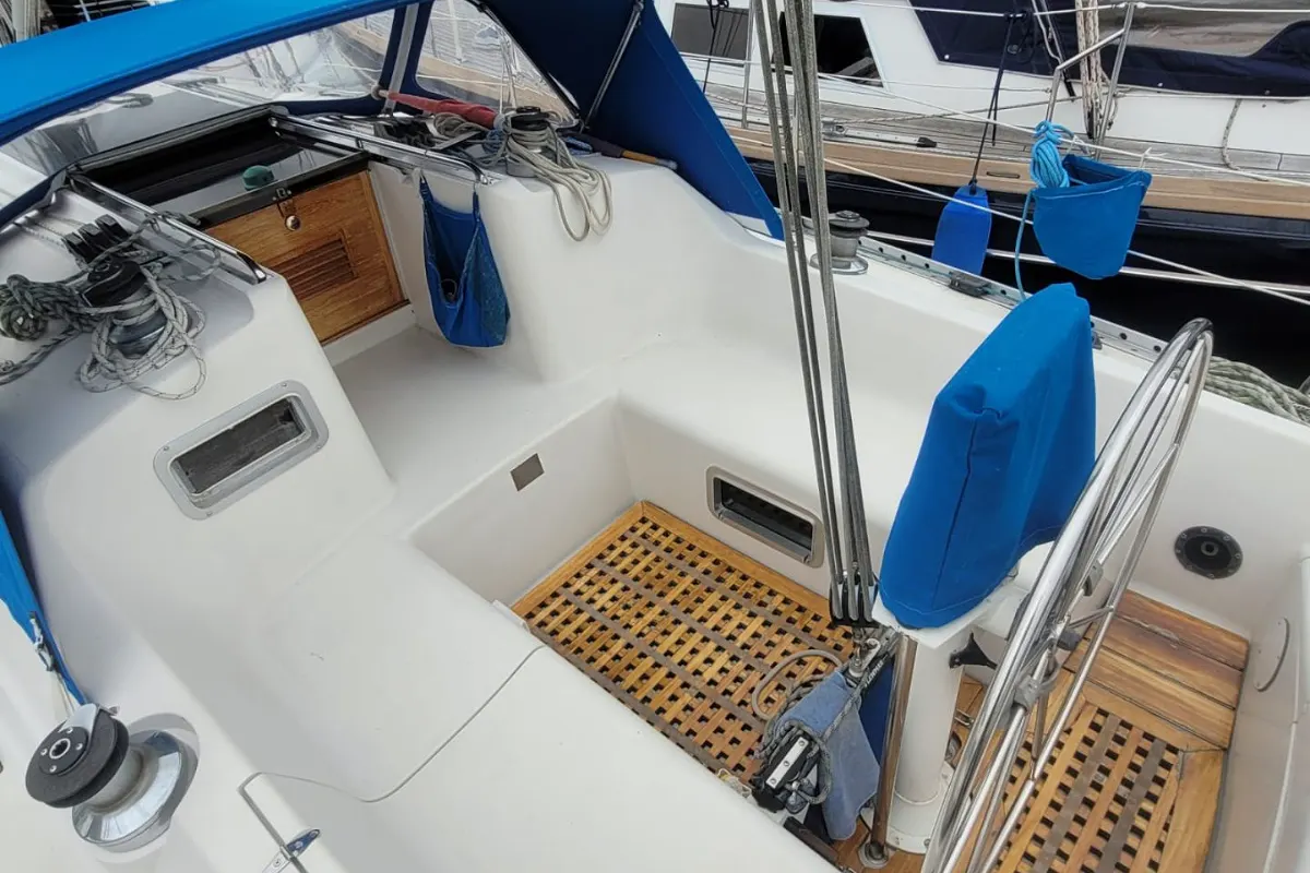 CS Yachts 36 Merlin 11