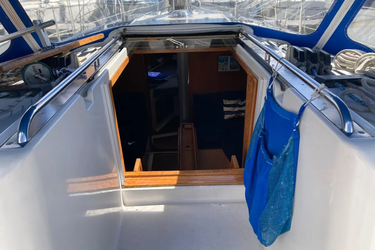 CS Yachts 36 Merlin 19
