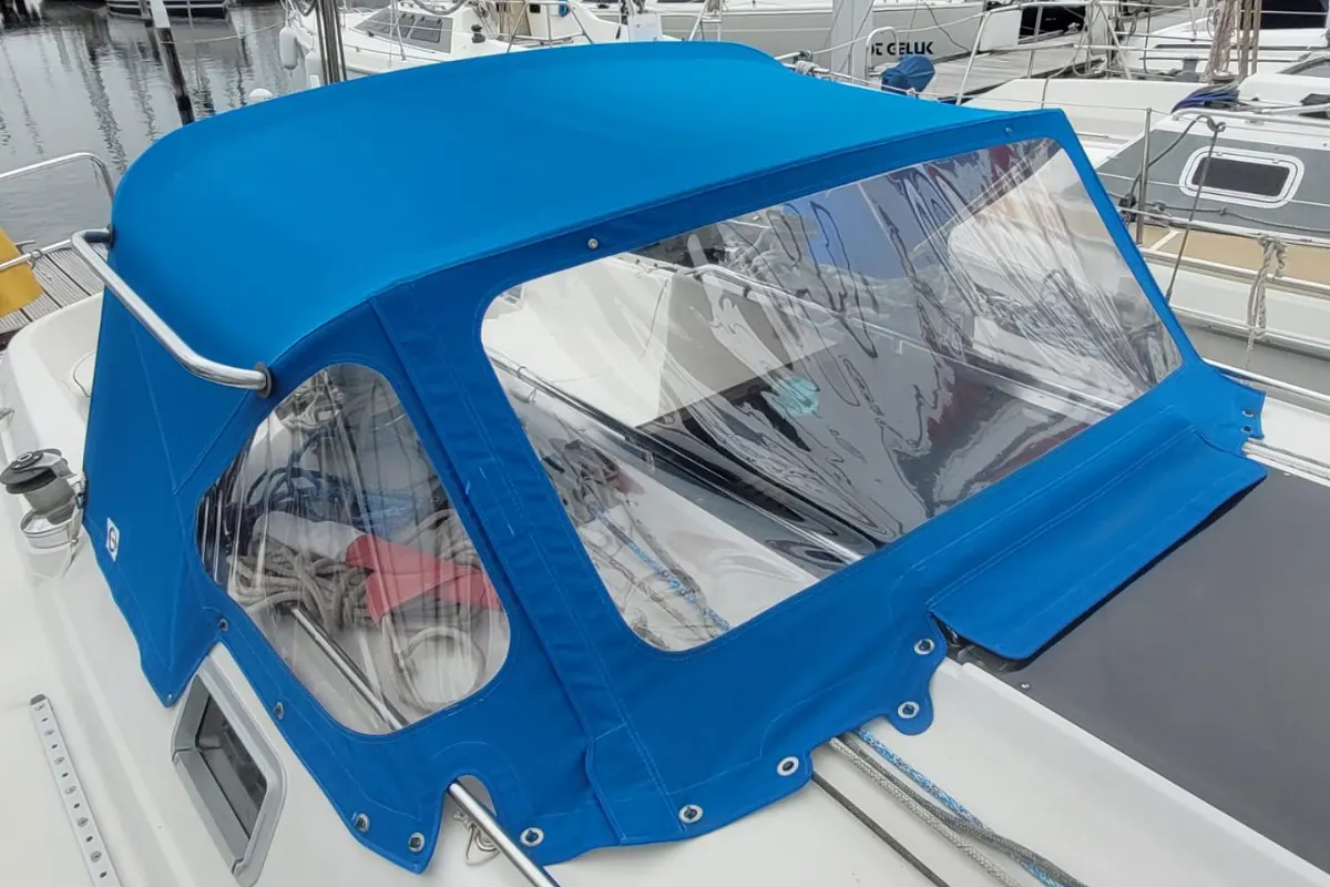 CS Yachts 36 Merlin 23
