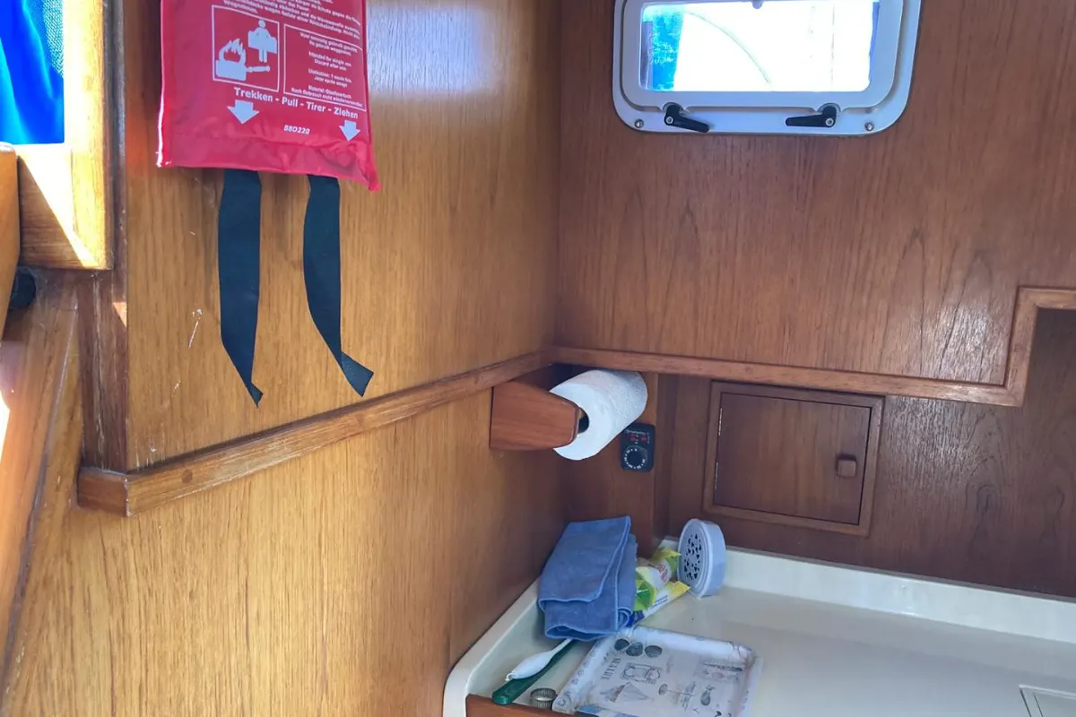 CS Yachts 36 Merlin 32