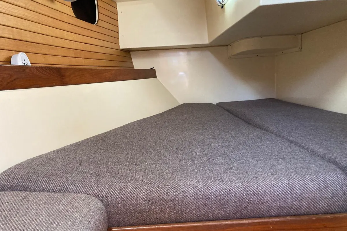 CS Yachts 36 Merlin 36