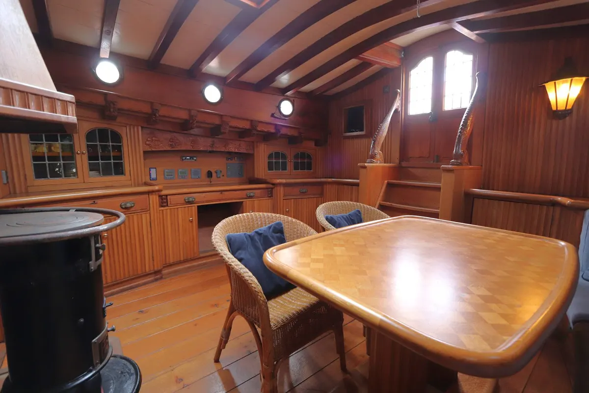 Dutch Botter Yacht 6