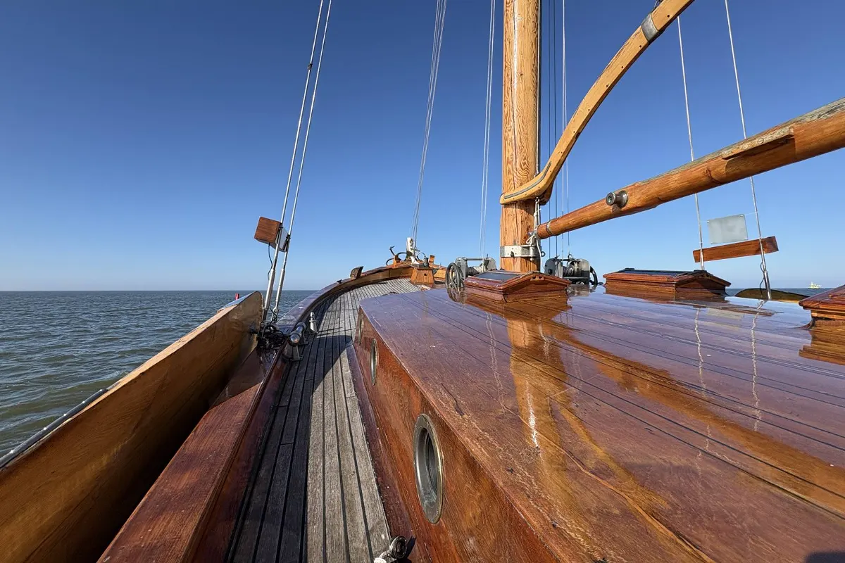 Dutch Botter Yacht 9