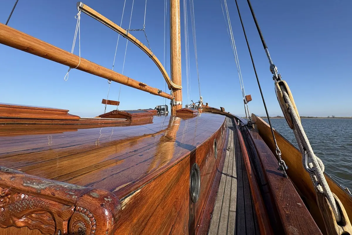 Dutch Botter Yacht 11