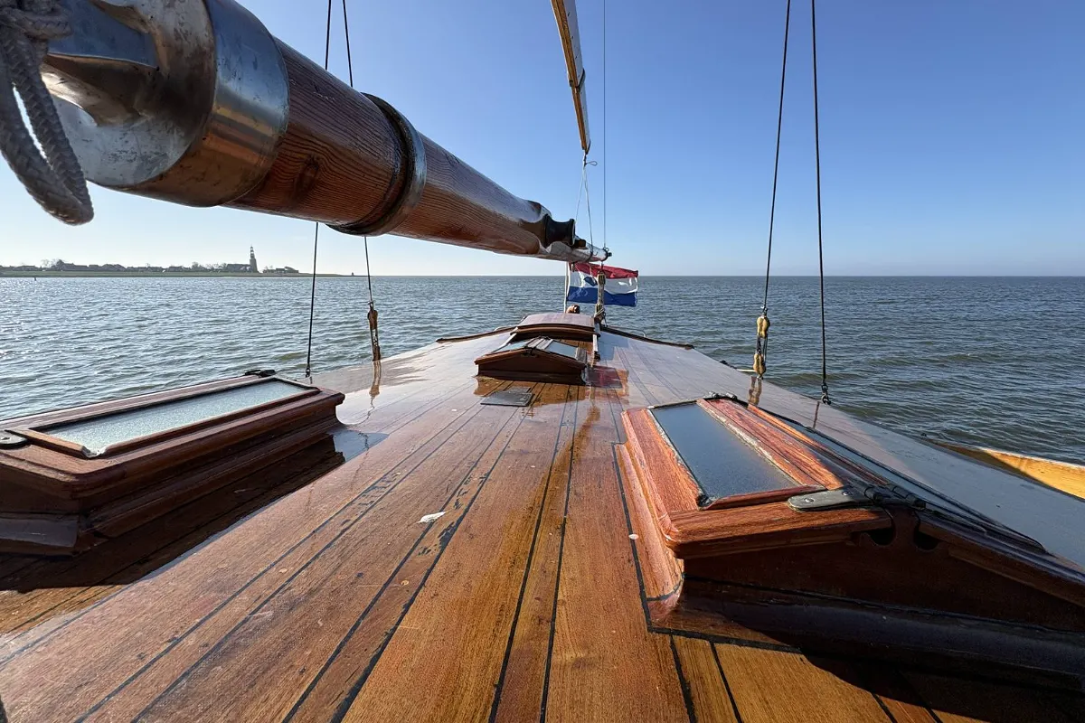 Dutch Botter Yacht 17